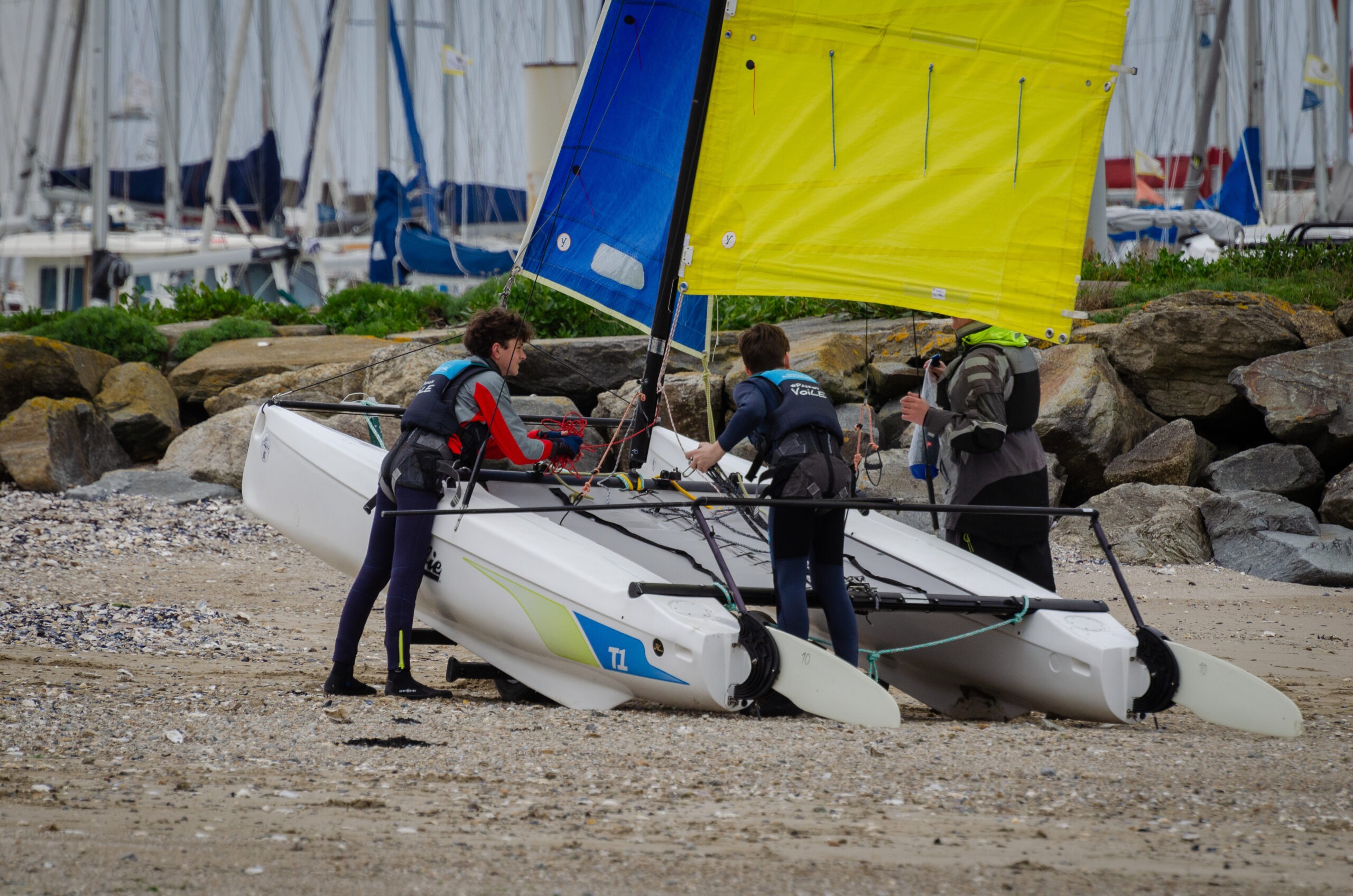 Photo montrant un départ pour une sortie en Catamaran Hobie Cat T1
